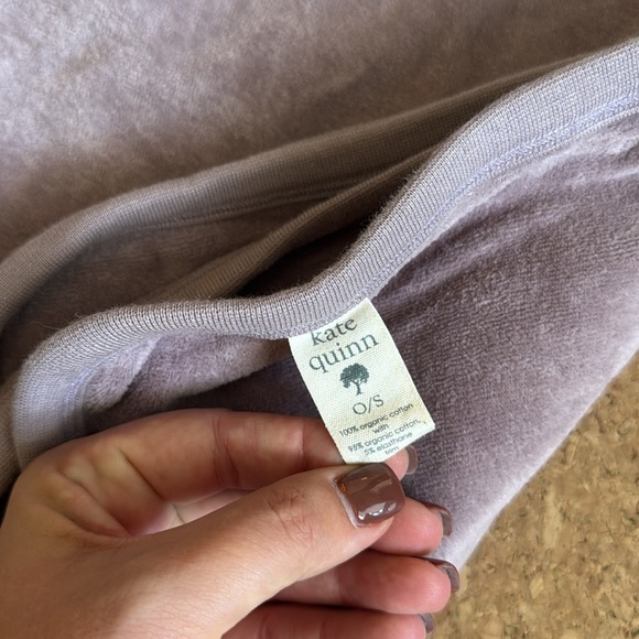 Kate Quinn Soft Purple Blanket 100% Organic Cotton - Picture 2 of 2